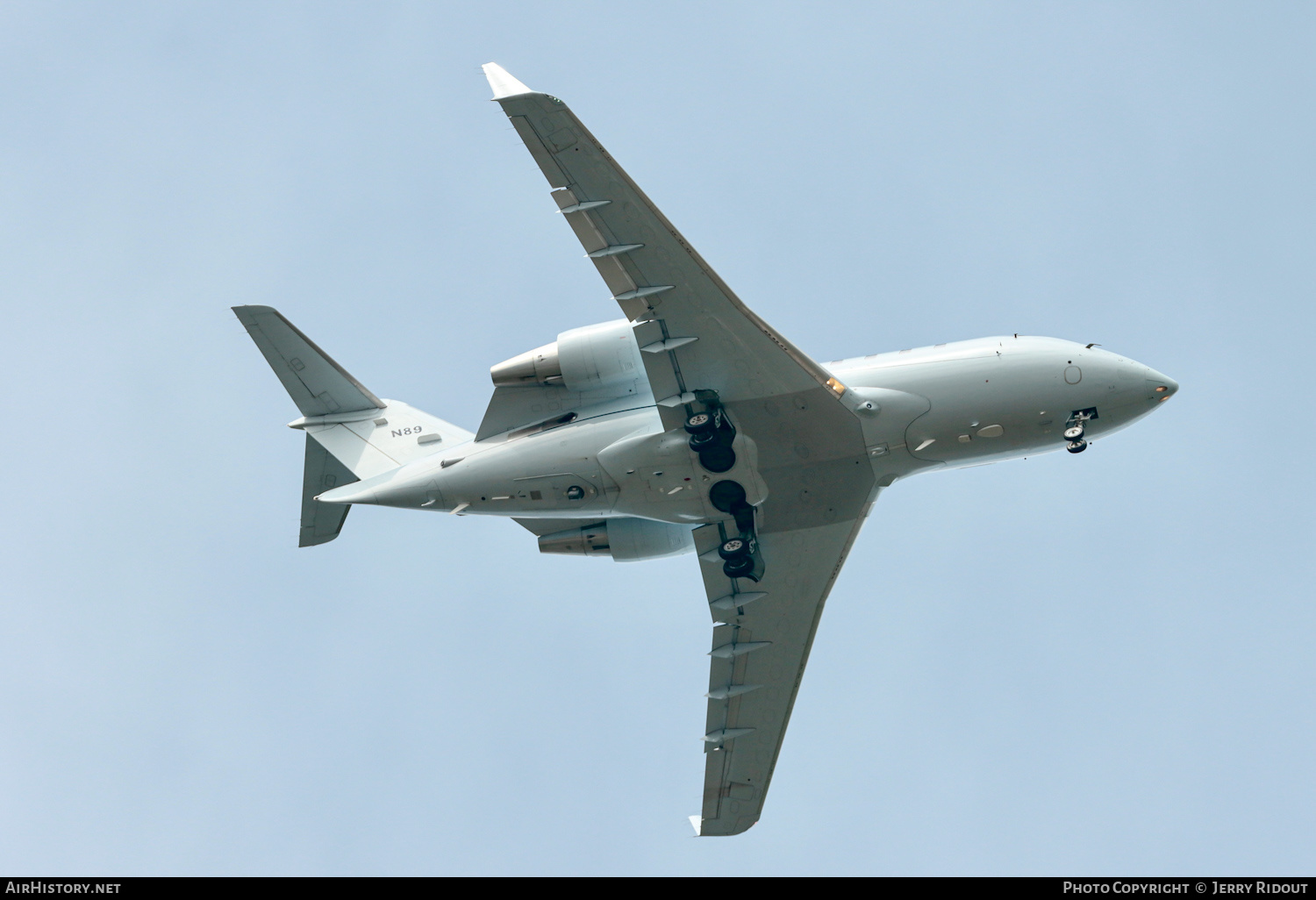 Aircraft Photo of N89 | Bombardier Challenger 605 (CL-600-2B16) | FAA - Federal Aviation Administration | AirHistory.net #453426