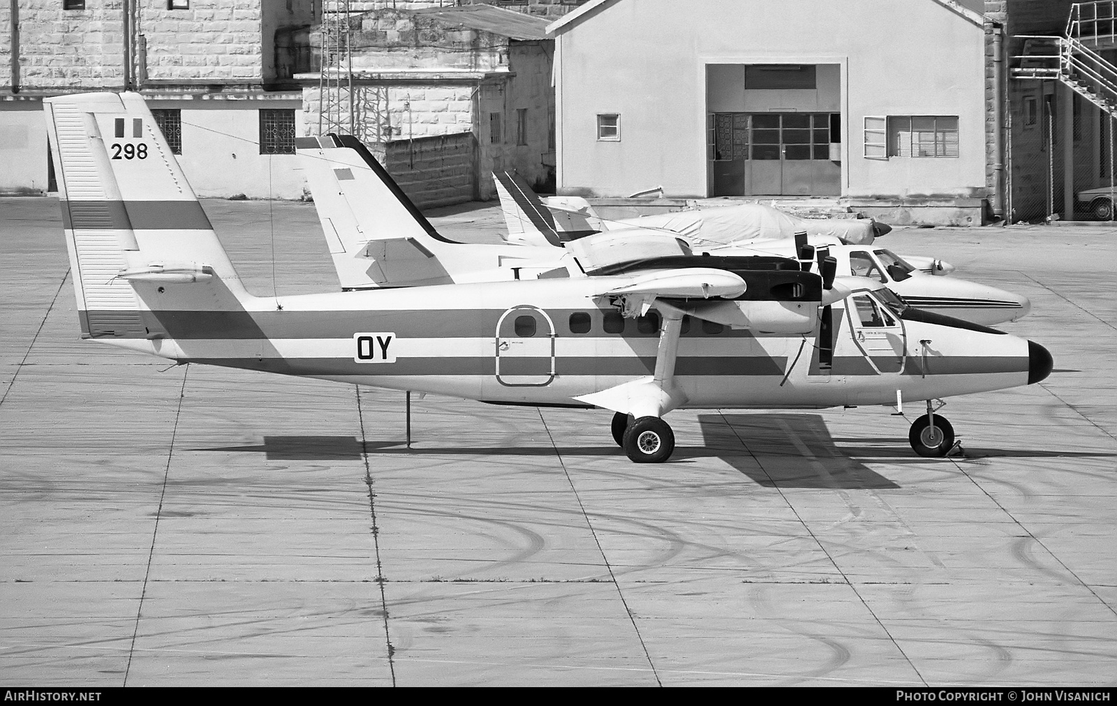 Aircraft Photo of 298 | De Havilland Canada DHC-6-300 Twin Otter | France - Air Force | AirHistory.net #453491