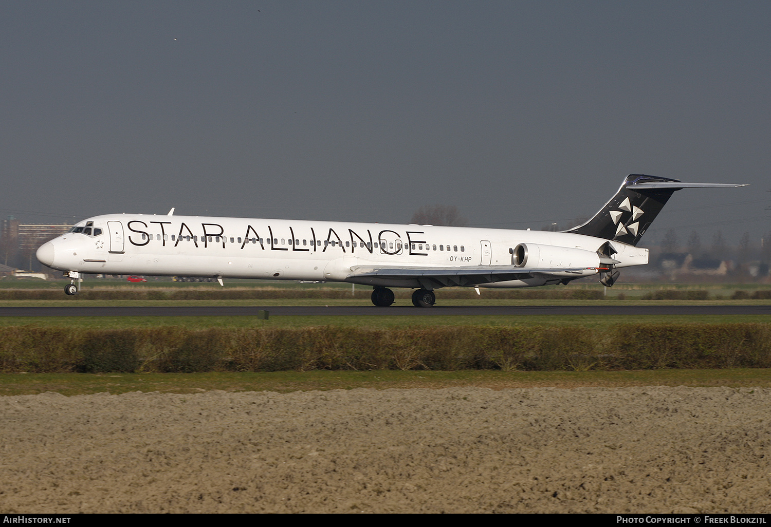 Aircraft Photo of OY-KHP | McDonnell Douglas MD-81 (DC-9-81) | Scandinavian Airlines - SAS | AirHistory.net #453642