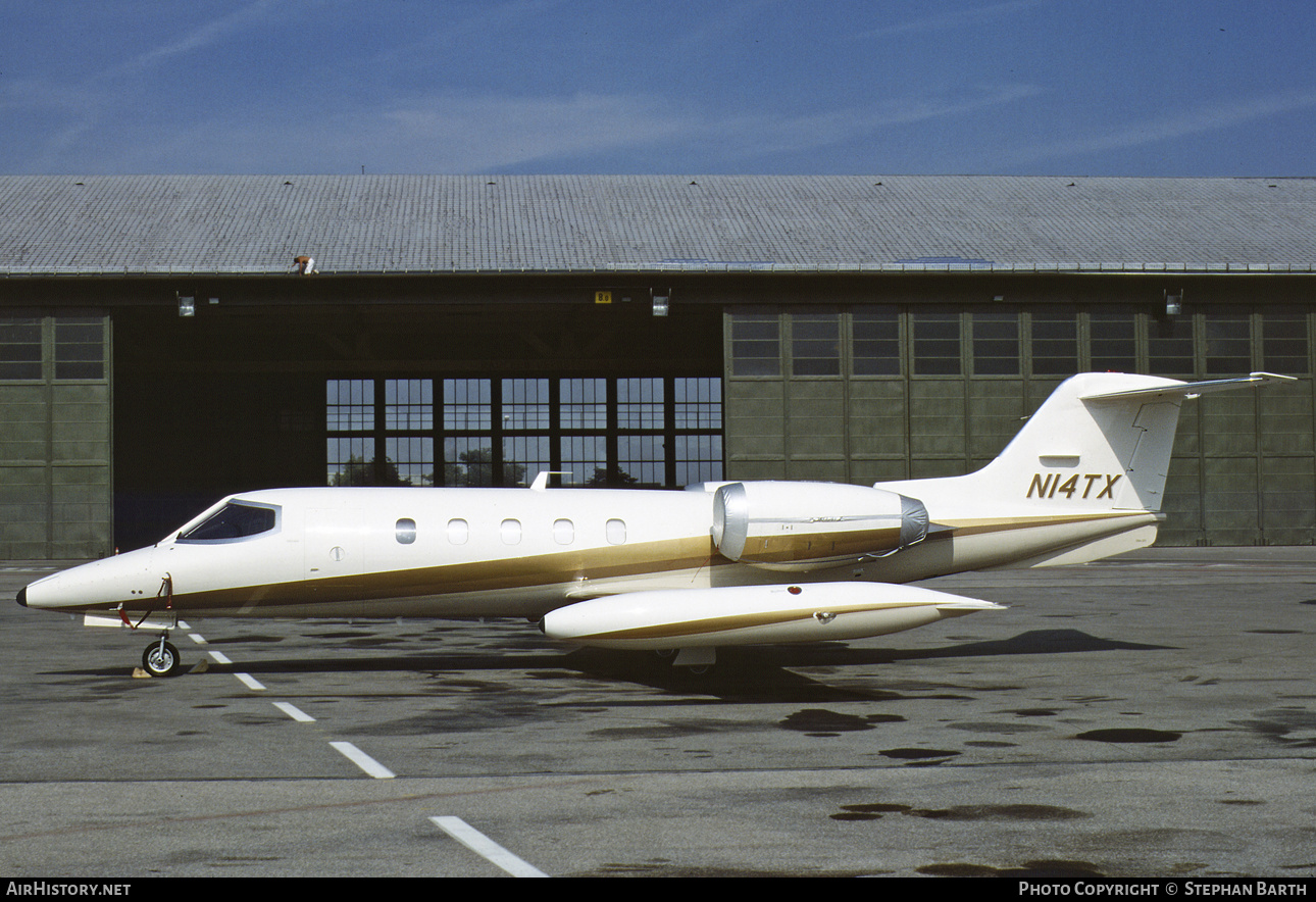 Aircraft Photo of N14TX | Gates Learjet 35A | AirHistory.net #453668