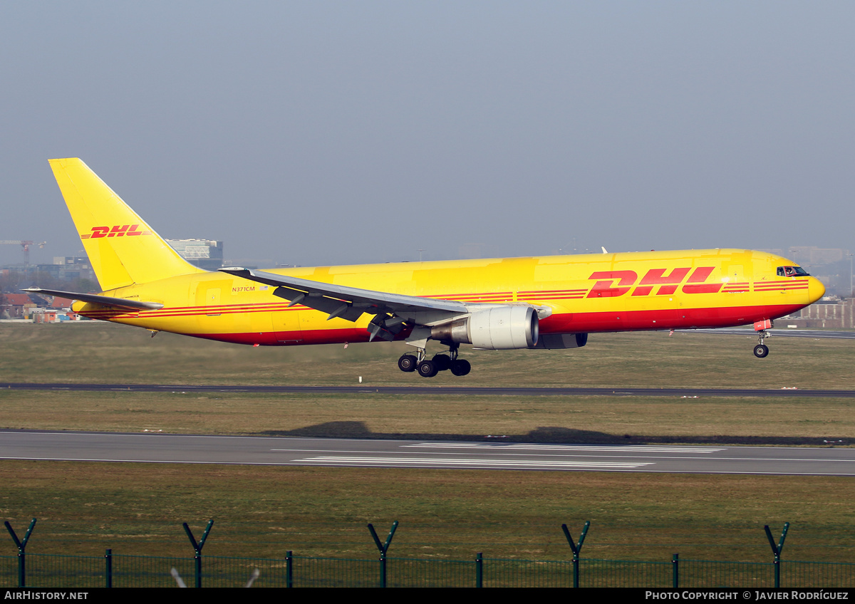 Aircraft Photo of N371CM | Boeing 767-338/ER(BDSF) | DHL International | AirHistory.net #453872