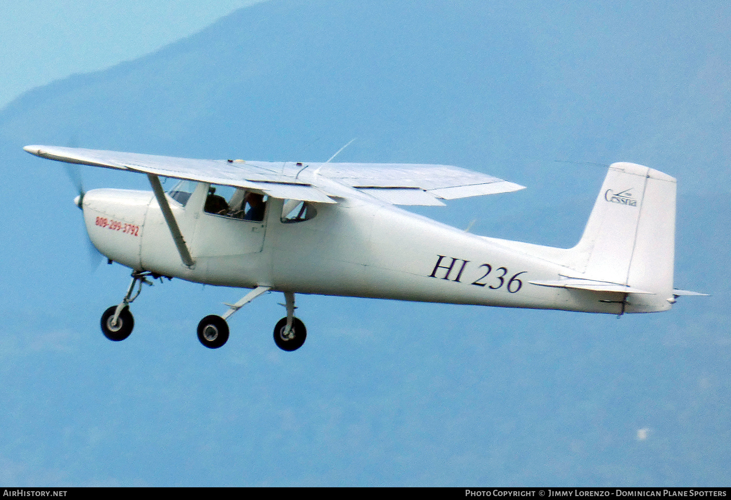 Aircraft Photo of HI236 | Cessna 150 | AirHistory.net #454019