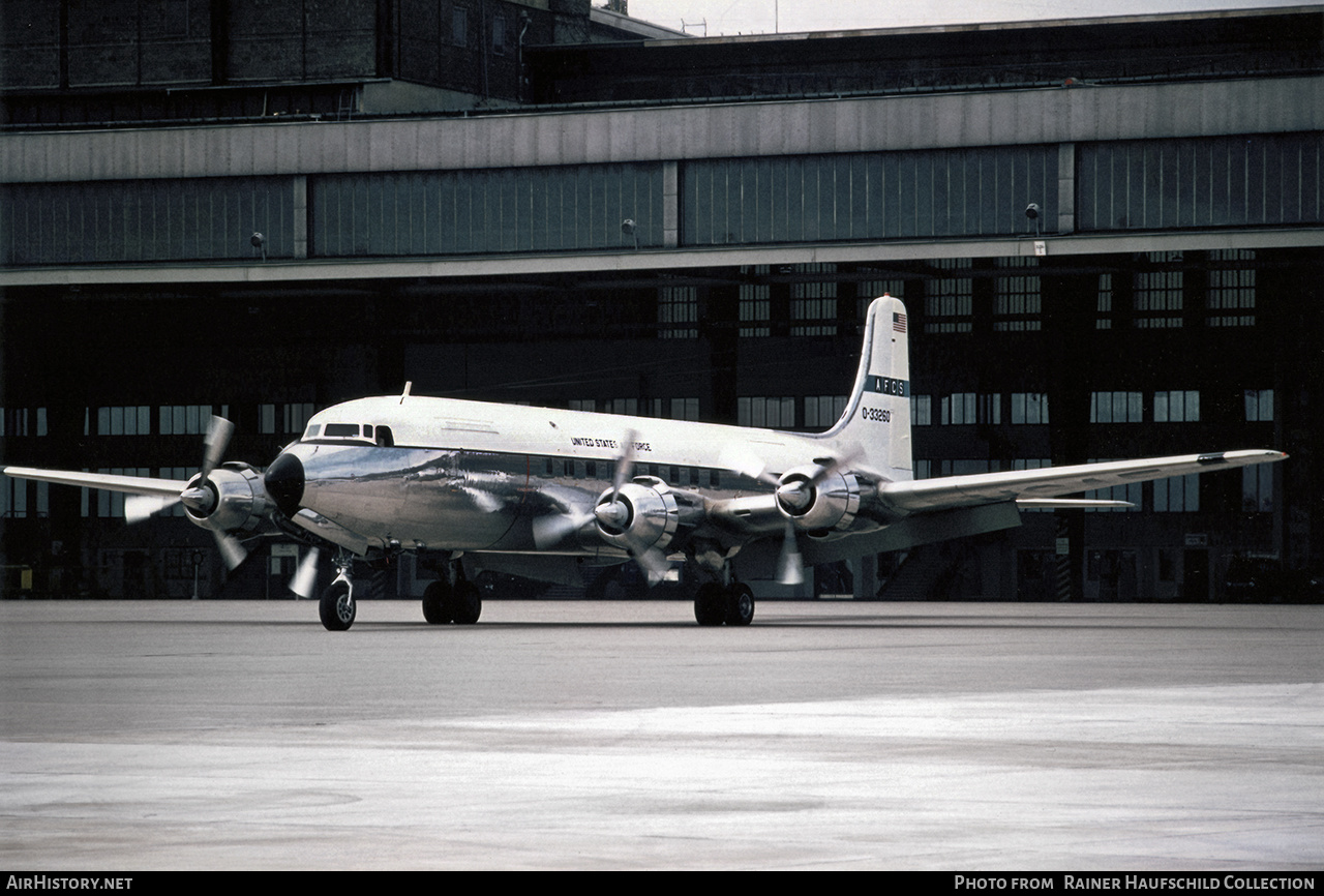 Aircraft Photo of 53-3260 / 0-33260 | Douglas C-118A Liftmaster (DC-6A) | USA - Air Force | AirHistory.net #454045