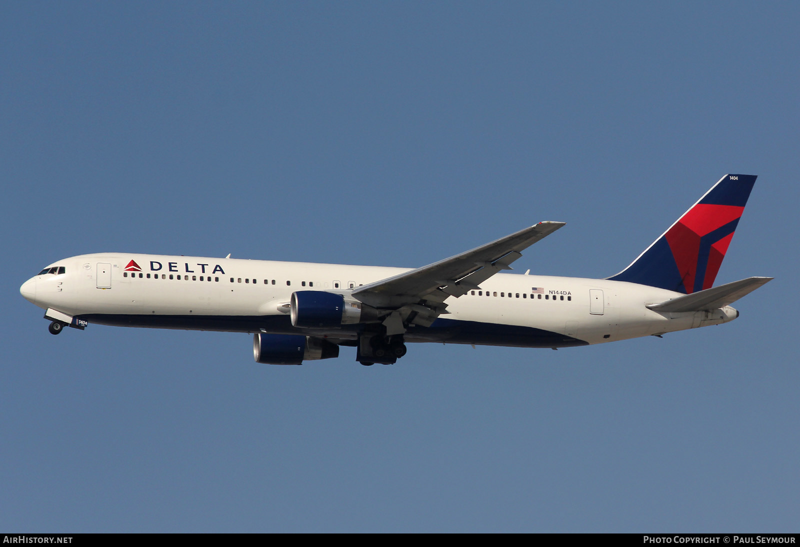 Aircraft Photo of N144DA | Boeing 767-332 | Delta Air Lines | AirHistory.net #454072