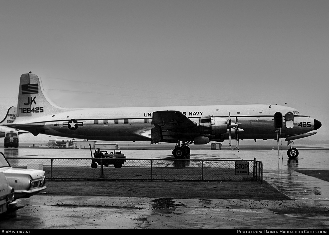 Aircraft Photo of 128425 | Douglas C-118B Liftmaster | USA - Navy | AirHistory.net #454082