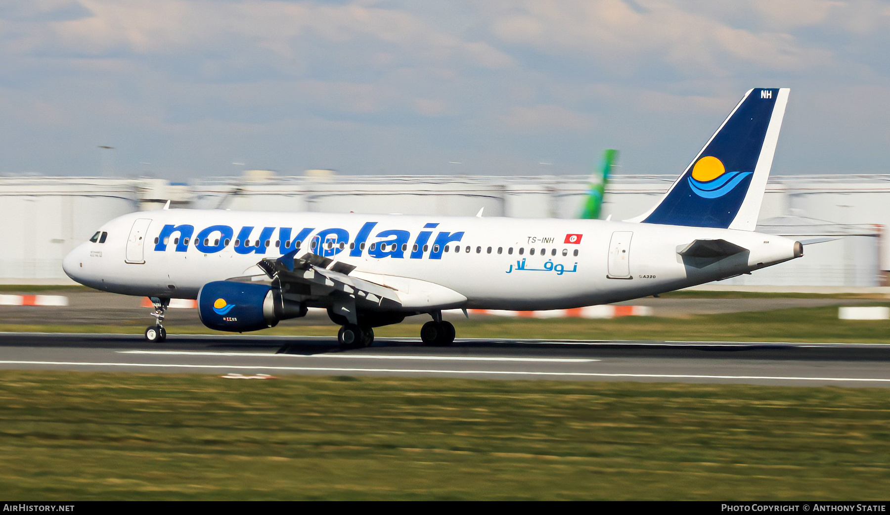 Aircraft Photo of TS-INH | Airbus A320-211 | Nouvelair Tunisie | AirHistory.net #454092