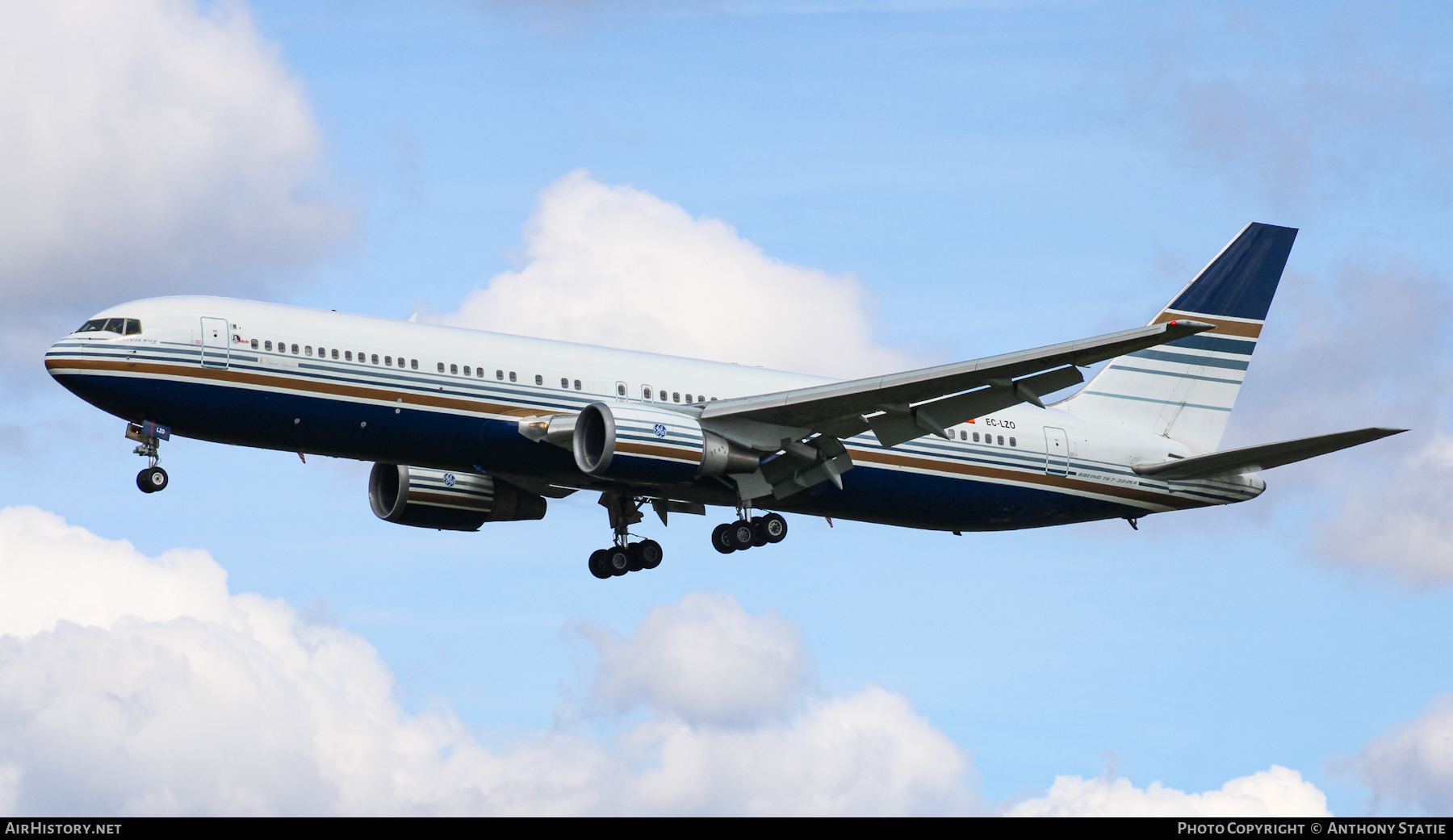 Aircraft Photo of EC-LZO | Boeing 767-35D/ER | Privilege Style | AirHistory.net #454096