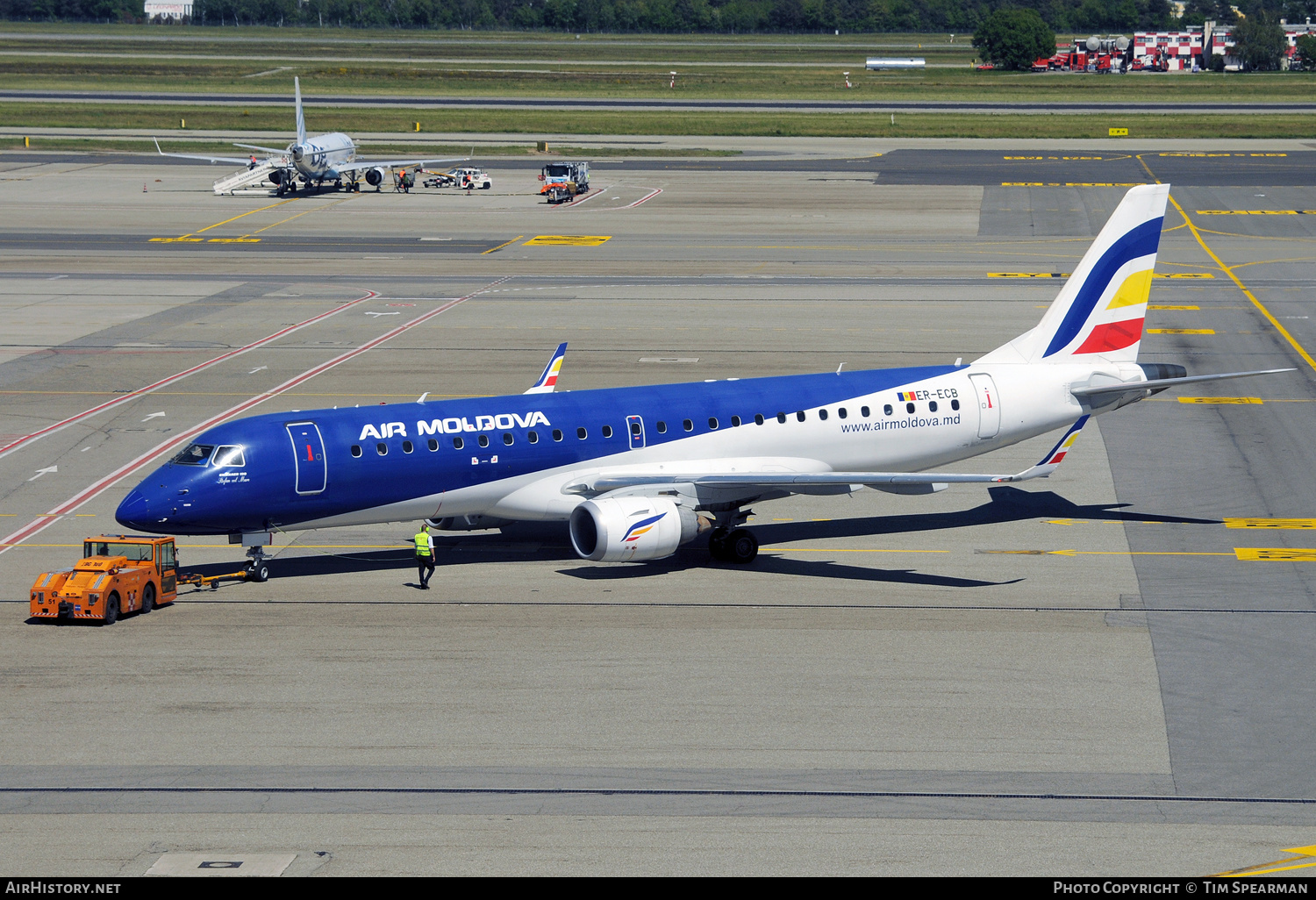 Aircraft Photo of ER-ECB | Embraer 190STD (ERJ-190-100STD) | Air Moldova | AirHistory.net #454100