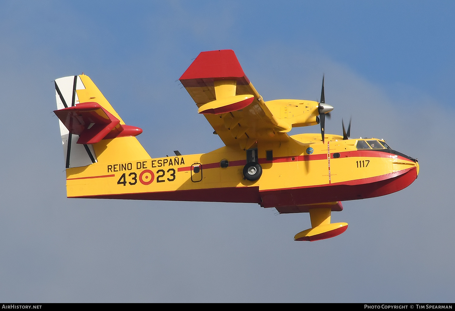 Aircraft Photo of UD.13-23 | Canadair CL-215T (CL-215-6B11) | Spain - Air Force | AirHistory.net #454115