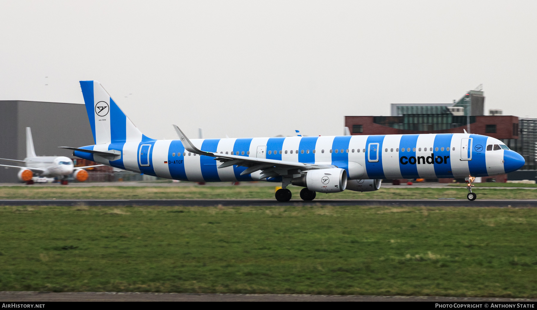Aircraft Photo of D-ATCF | Airbus A321-211 | Condor Flugdienst | AirHistory.net #454153