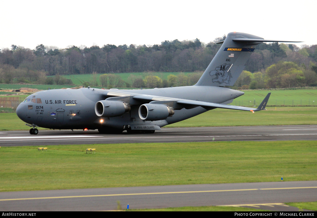 Aircraft Photo of 00-0174 / 00174 | Boeing C-17A Globemaster III | USA - Air Force | AirHistory.net #454253