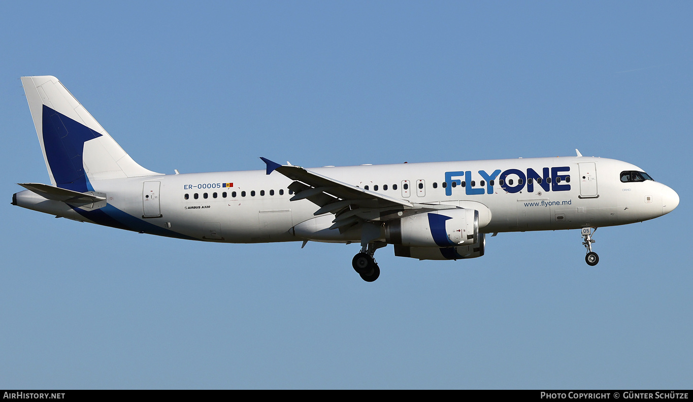 Aircraft Photo of ER-00005 | Airbus A320-232 | FlyOne | AirHistory.net #454270