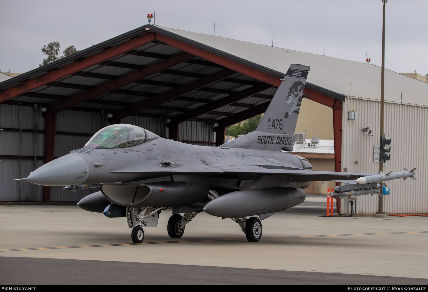 Aircraft Photo of 88-0476 / AF88-476 | Lockheed Martin F-16CM Fighting Falcon | USA - Air Force | AirHistory.net #454372