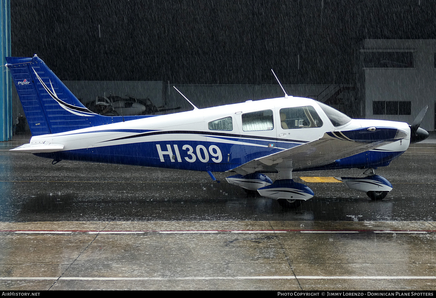 Aircraft Photo of HI309 | Piper PA-28-181 Archer II | AirHistory.net #454376