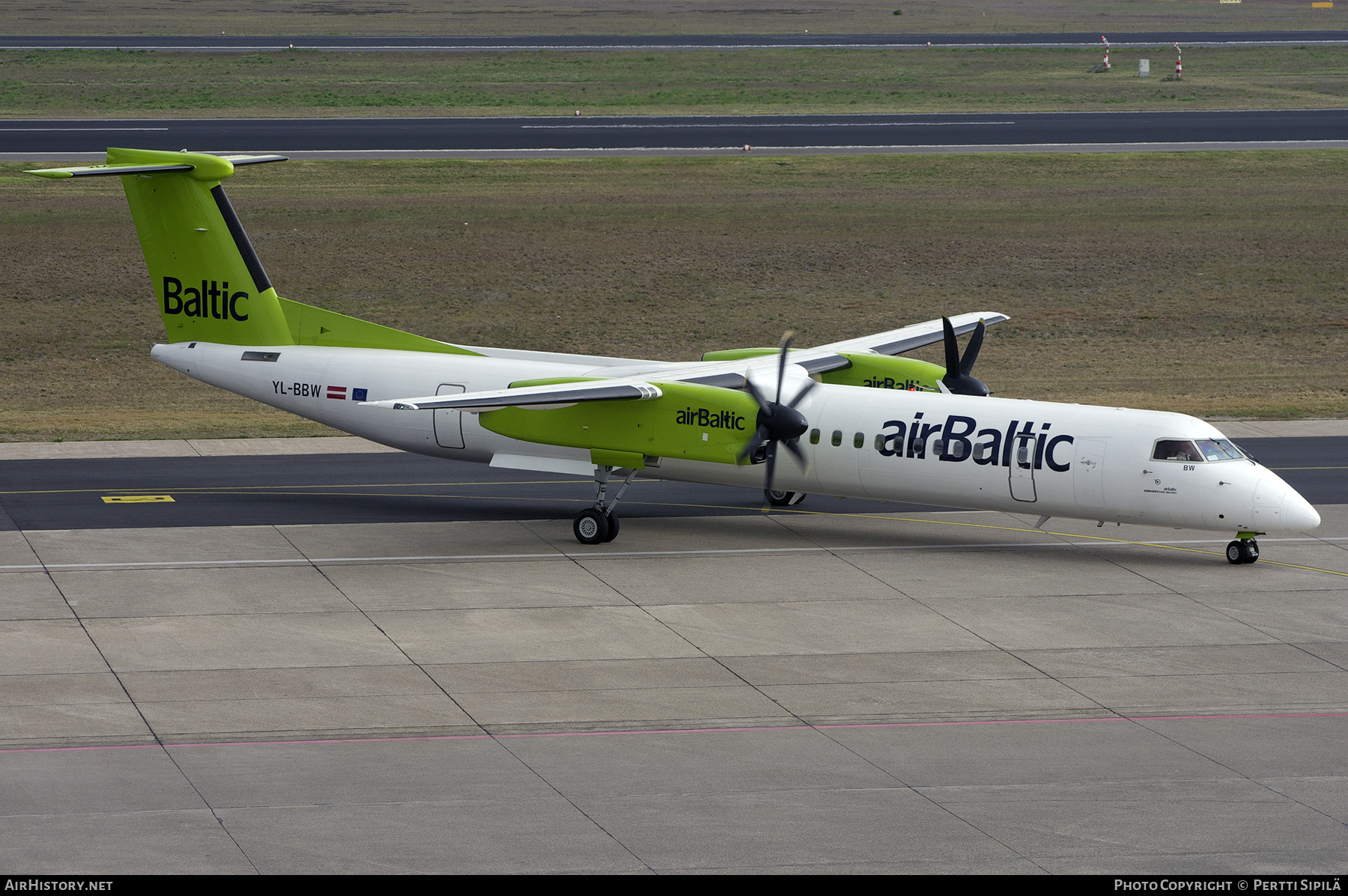 Aircraft Photo of YL-BBW | Bombardier DHC-8-402 Dash 8 | AirBaltic | AirHistory.net #454450