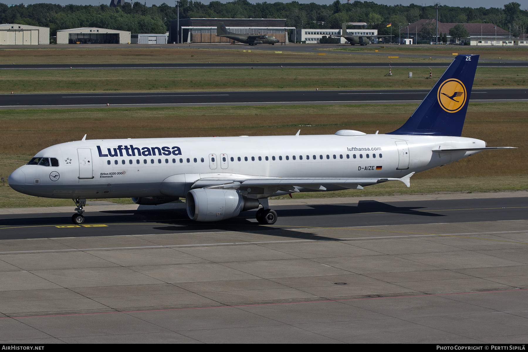 Aircraft Photo of D-AIZE | Airbus A320-214 | Lufthansa | AirHistory.net #454549