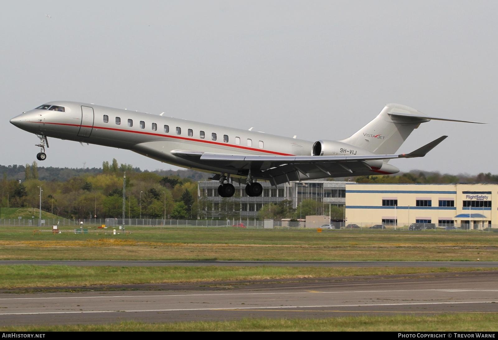 Aircraft Photo of 9H-VIJ | Bombardier Global 7500 (BD-700-2A12) | VistaJet | AirHistory.net #454572