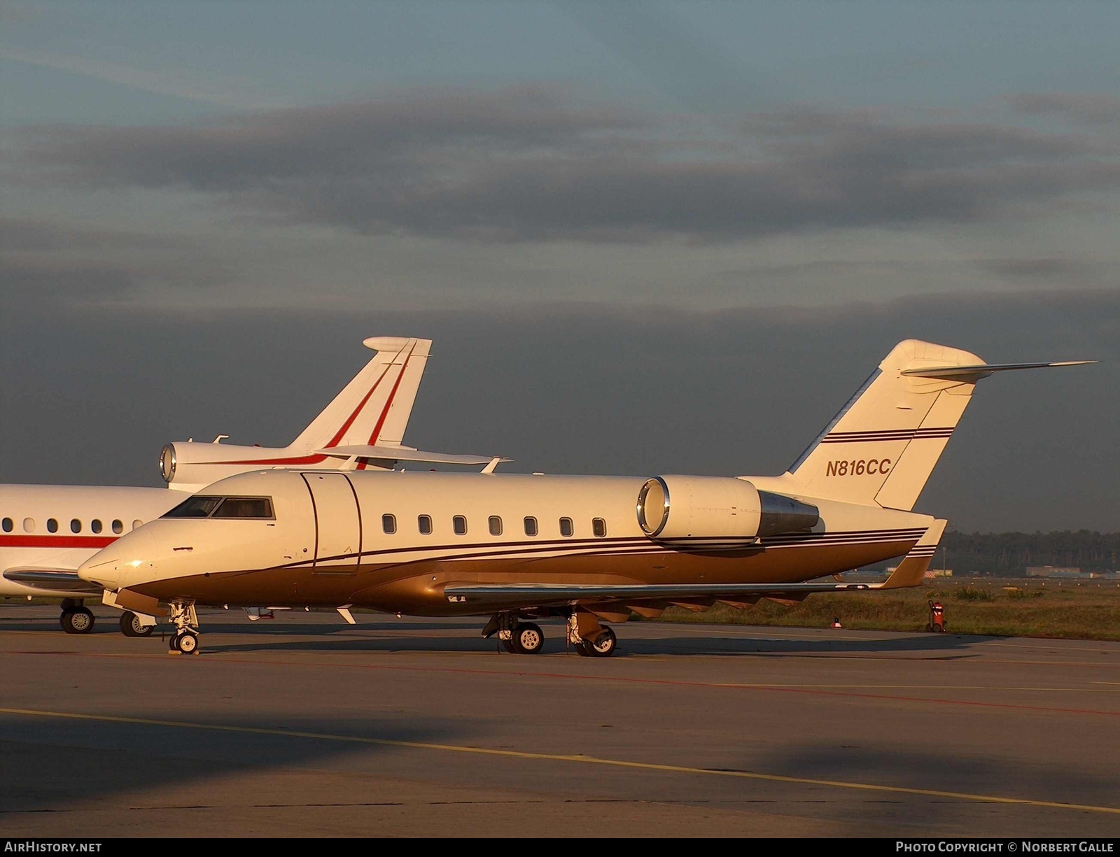 Aircraft Photo of N816CC | Bombardier Challenger 604 (CL-600-2B16) | AirHistory.net #454644