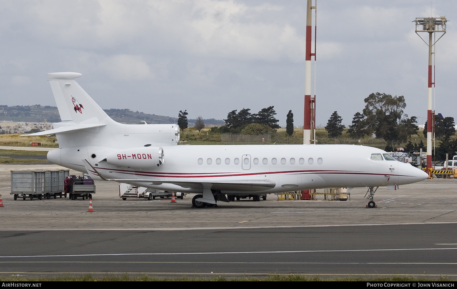 Aircraft Photo of 9H-MOON | Dassault Falcon 7X | AirHistory.net #454652