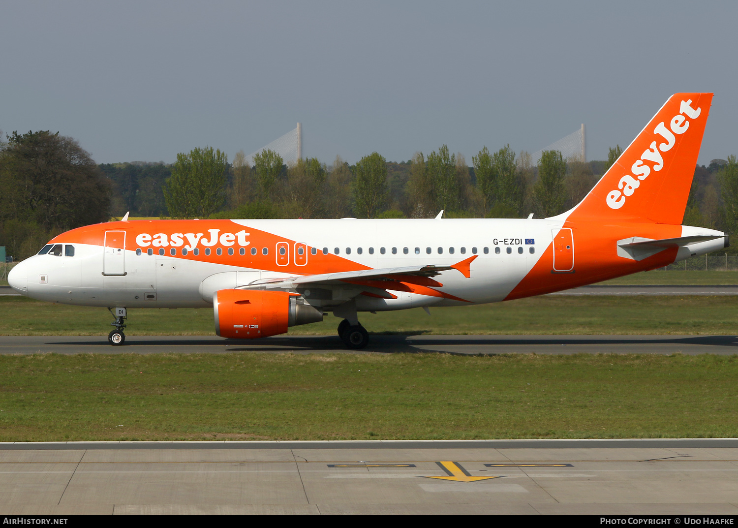 Aircraft Photo of G-EZDI | Airbus A319-111 | EasyJet | AirHistory.net #454703