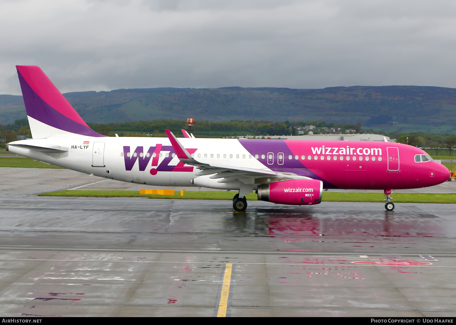 Aircraft Photo of HA-LYF | Airbus A320-232 | Wizz Air | AirHistory.net #454707