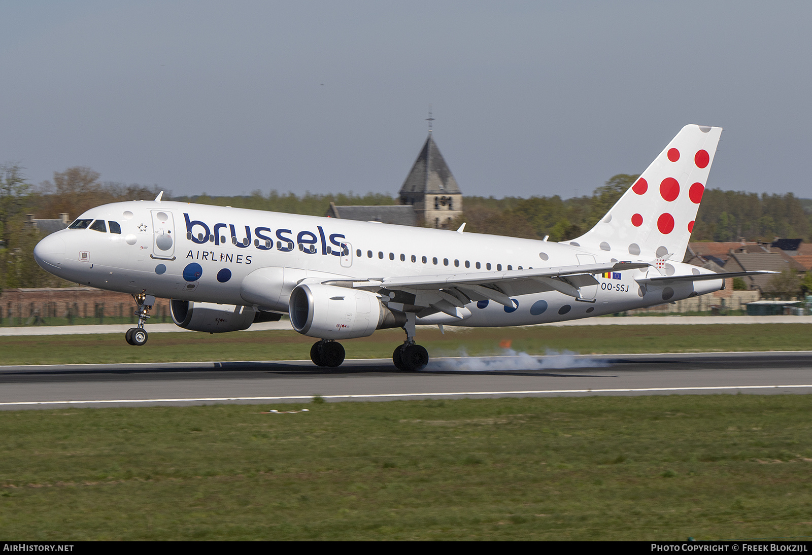 Aircraft Photo of OO-SSJ | Airbus A319-111 | Brussels Airlines | AirHistory.net #454764