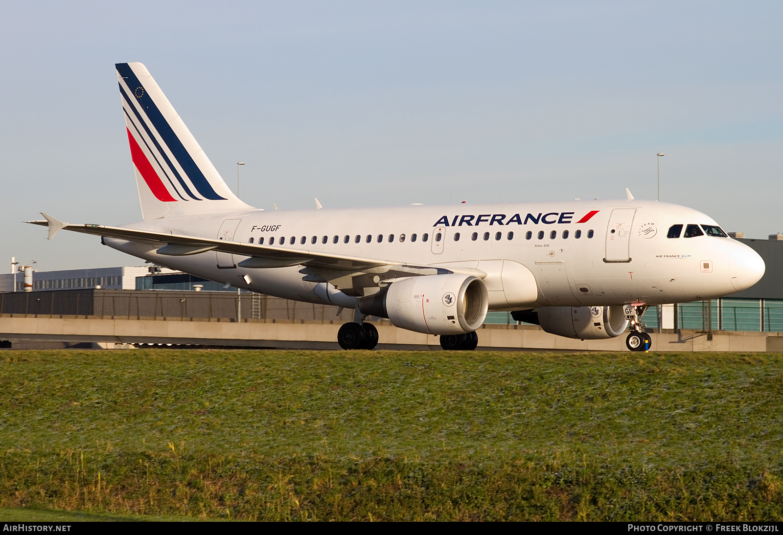 Aircraft Photo of F-GUGF | Airbus A318-111 | Air France | AirHistory.net #454796