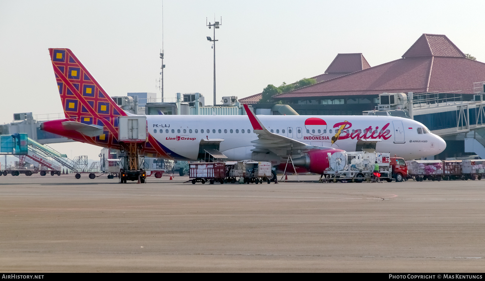 Aircraft Photo of PK-LAJ | Airbus A320-214 | Batik Air | AirHistory.net #454961