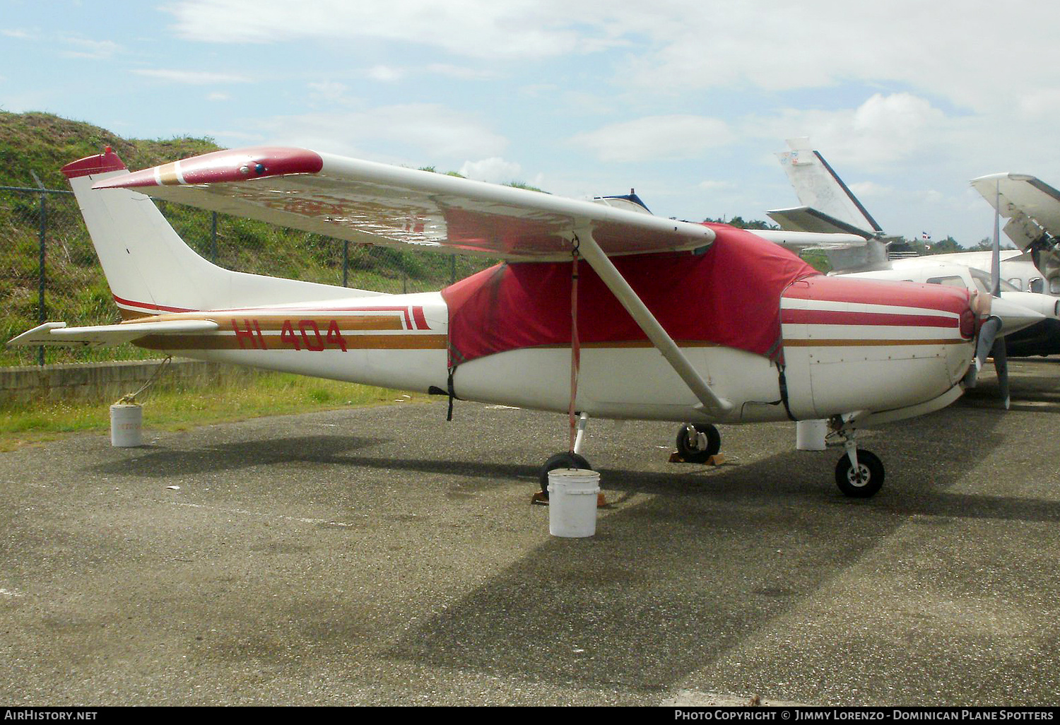 Aircraft Photo of HI404 | Cessna R182 Skylane RG | AirHistory.net #454972