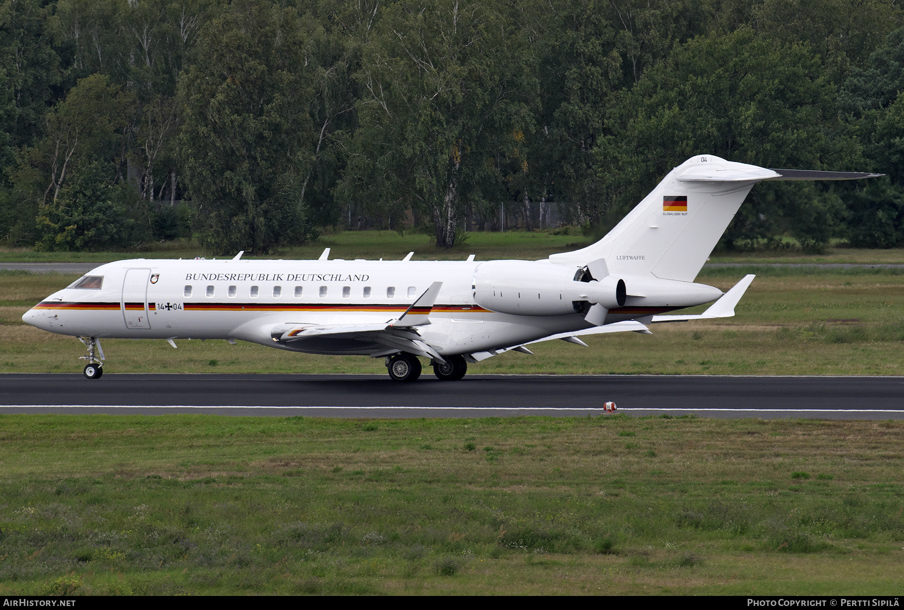 Aircraft Photo of 1404 | Bombardier Global 5000 (BD-700-1A11) | Germany - Air Force | AirHistory.net #455000