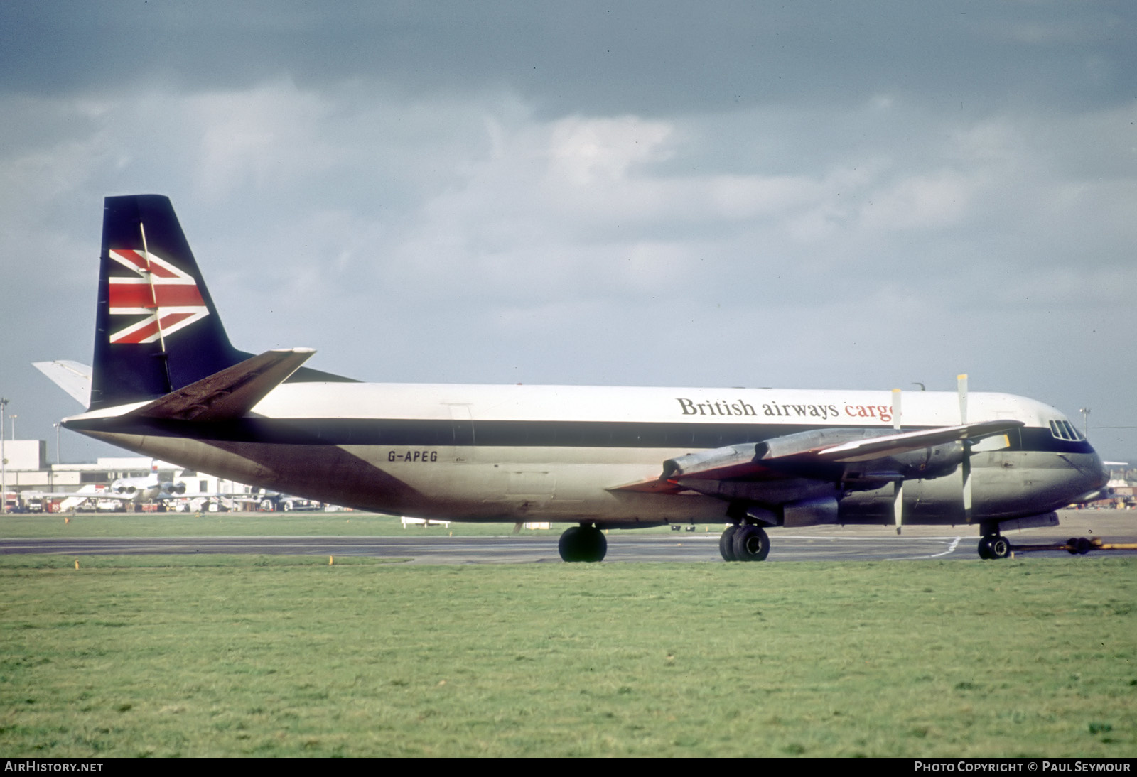 Aircraft Photo of G-APEG | Vickers 953C Merchantman | British Airways Cargo | AirHistory.net #455014