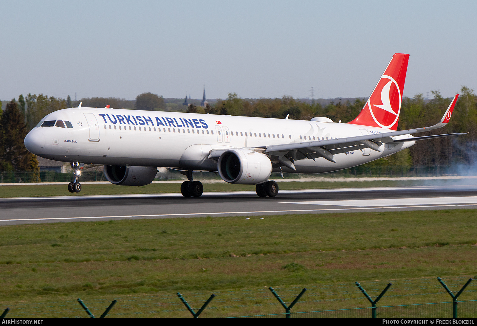 Aircraft Photo of TC-LSM | Airbus A321-271NX | Turkish Airlines | AirHistory.net #455073
