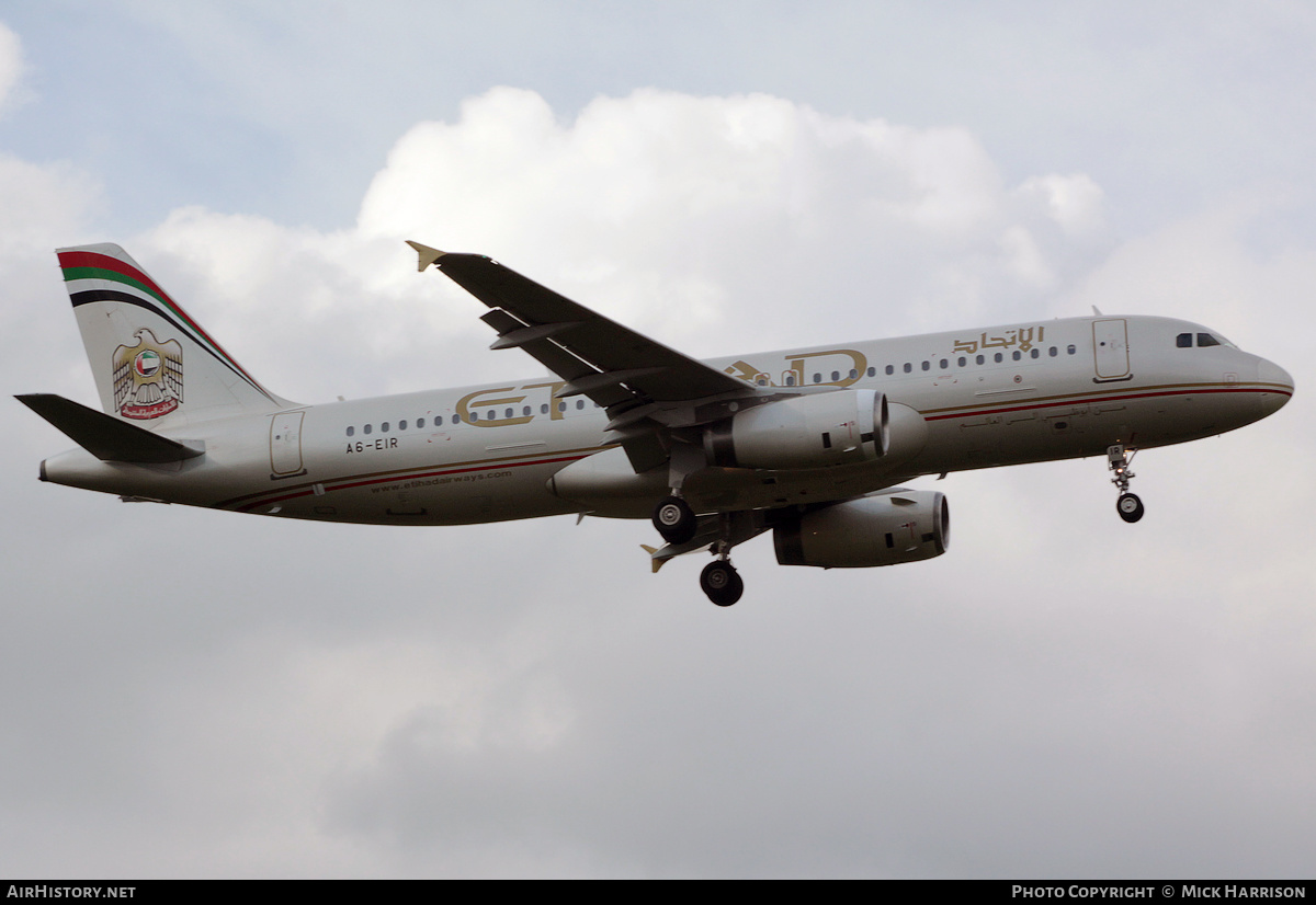 Aircraft Photo of A6-EIR | Airbus A320-232 | Etihad Airways | AirHistory.net #455084