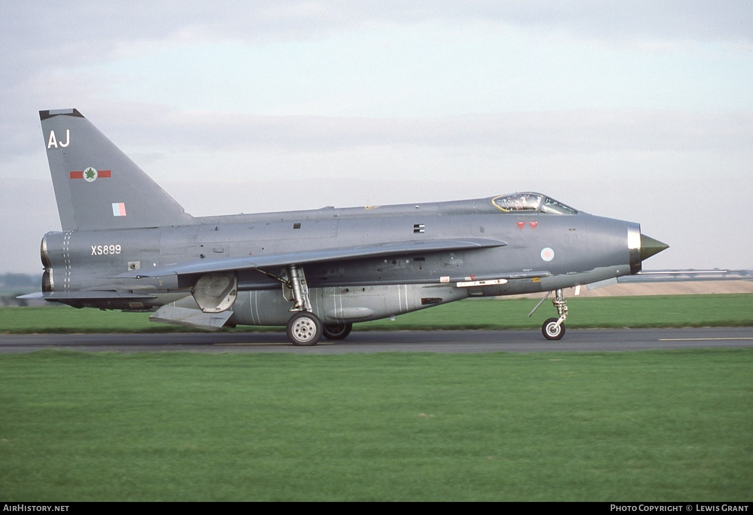 Aircraft Photo of XS899 | English Electric Lightning F6 | UK - Air Force | AirHistory.net #455102