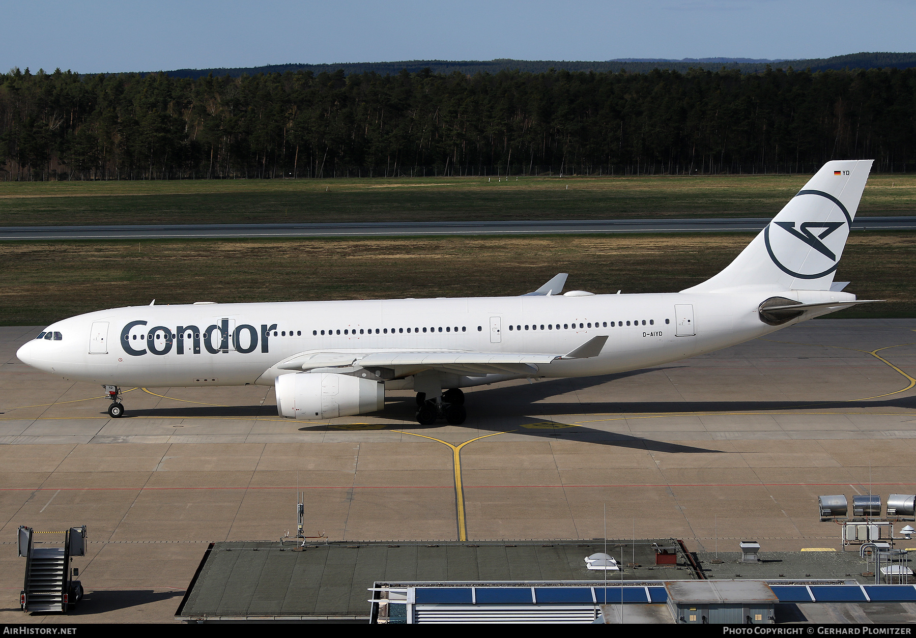 Aircraft Photo of D-AIYD | Airbus A330-243 | Condor Flugdienst | AirHistory.net #455126