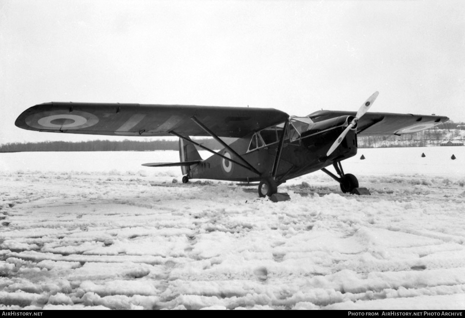 Aircraft Photo of G-CYUT | De Havilland D.H. 80A Puss Moth | Canada - Air Force | AirHistory.net #455374