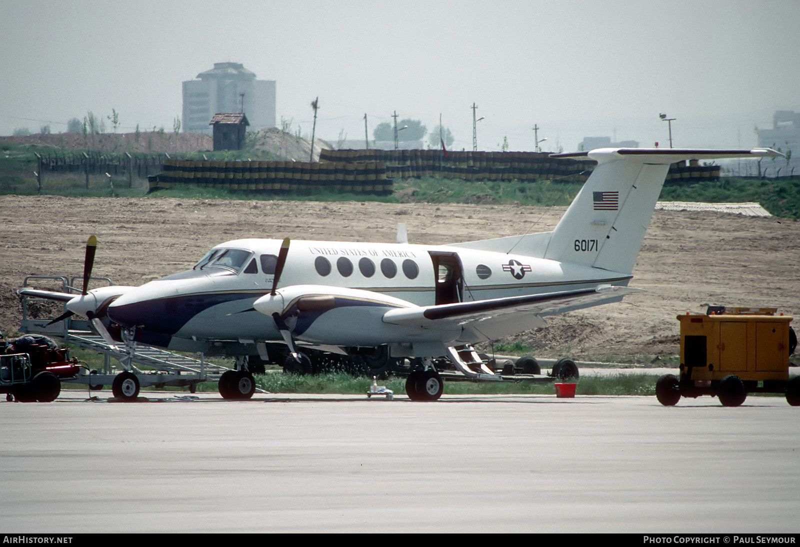 Aircraft Photo of 76-0171 / 60171 | Beech C-12C Huron | USA - Air Force | AirHistory.net #455406