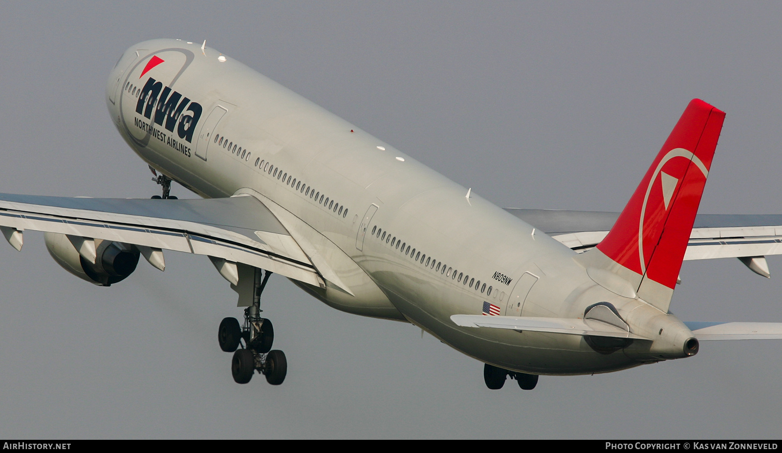 Aircraft Photo of N809NW | Airbus A330-323 | Northwest Airlines | AirHistory.net #455491