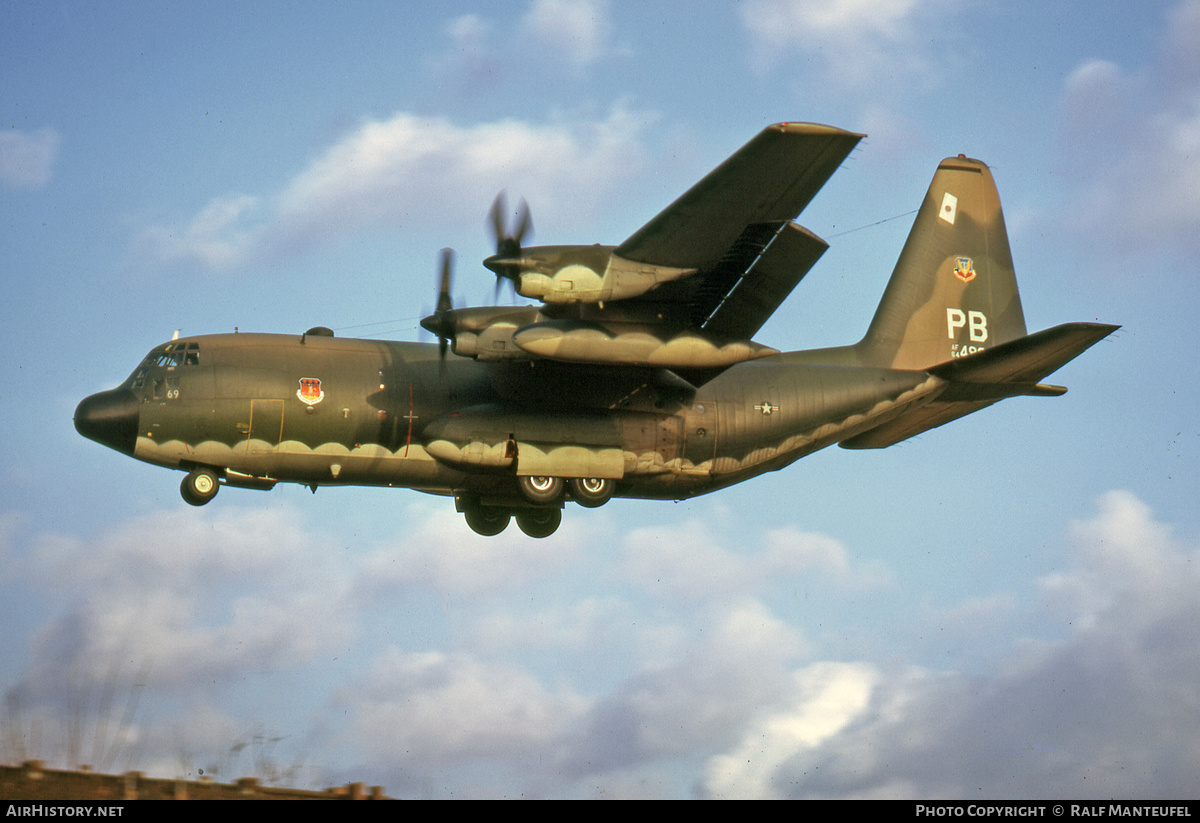 Aircraft Photo of 64-0495 / AF64-495 | Lockheed C-130E Hercules (L-382) | USA - Air Force | AirHistory.net #455541