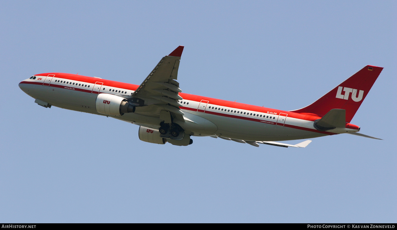 Aircraft Photo of D-ALPE | Airbus A330-223 | LTU - Lufttransport-Unternehmen | AirHistory.net #455552