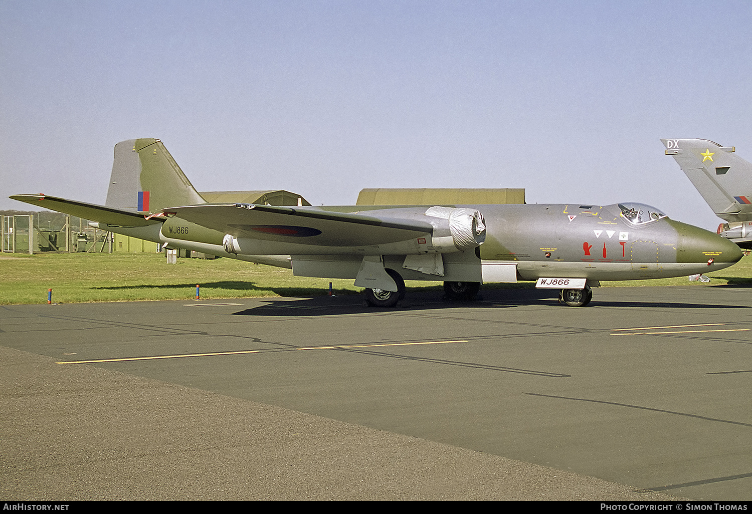 Aircraft Photo of WJ866 | English Electric Canberra T4 | UK - Air Force | AirHistory.net #455605