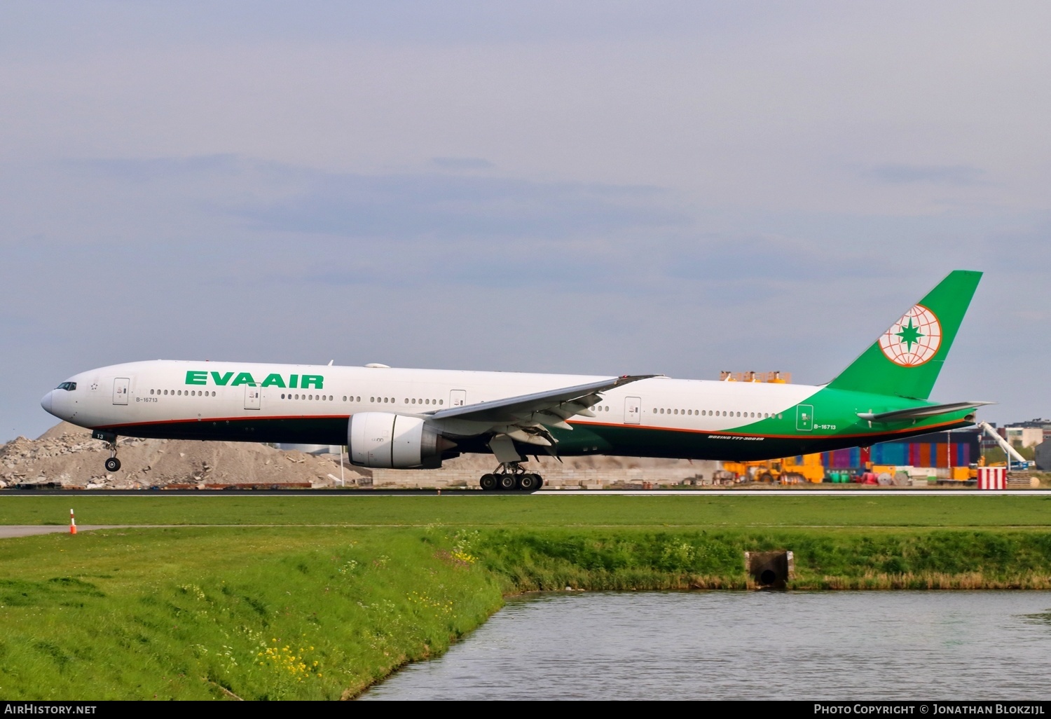 Aircraft Photo of B-16713 | Boeing 777-35E/ER | EVA Air | AirHistory.net #455624