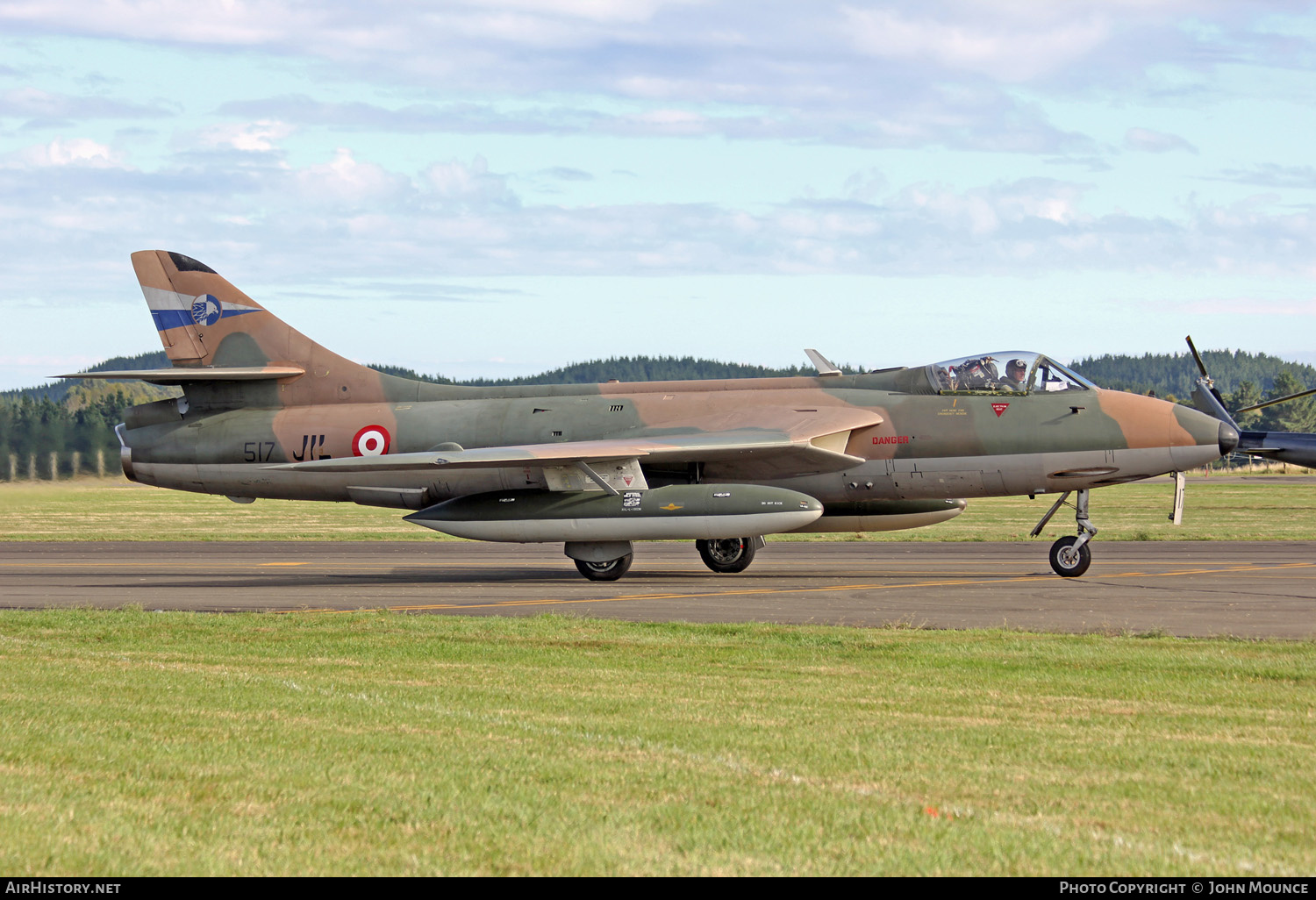 Aircraft Photo of ZK-JIL / 517 | Hawker Hunter FR74A | Singapore - Air Force | AirHistory.net #455713