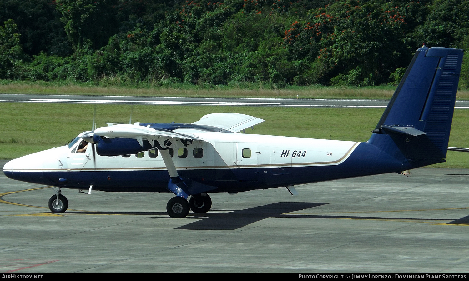 Aircraft Photo of HI644 | De Havilland Canada DHC-6-300 Twin Otter | AirHistory.net #455717