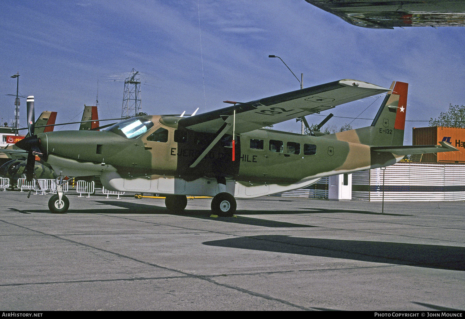 Aircraft Photo of E-132 | Cessna 208B Grand Caravan | Chile - Army | AirHistory.net #455762