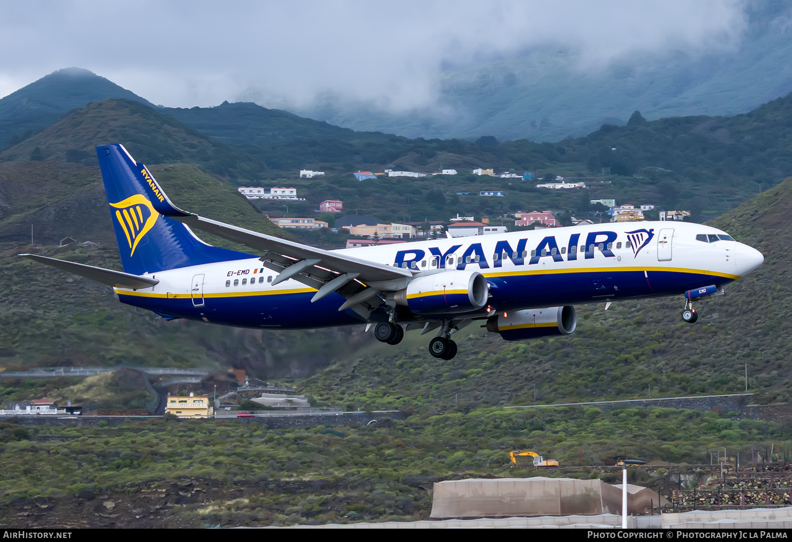 Aircraft Photo of EI-EMD | Boeing 737-8AS | Ryanair | AirHistory.net #455775