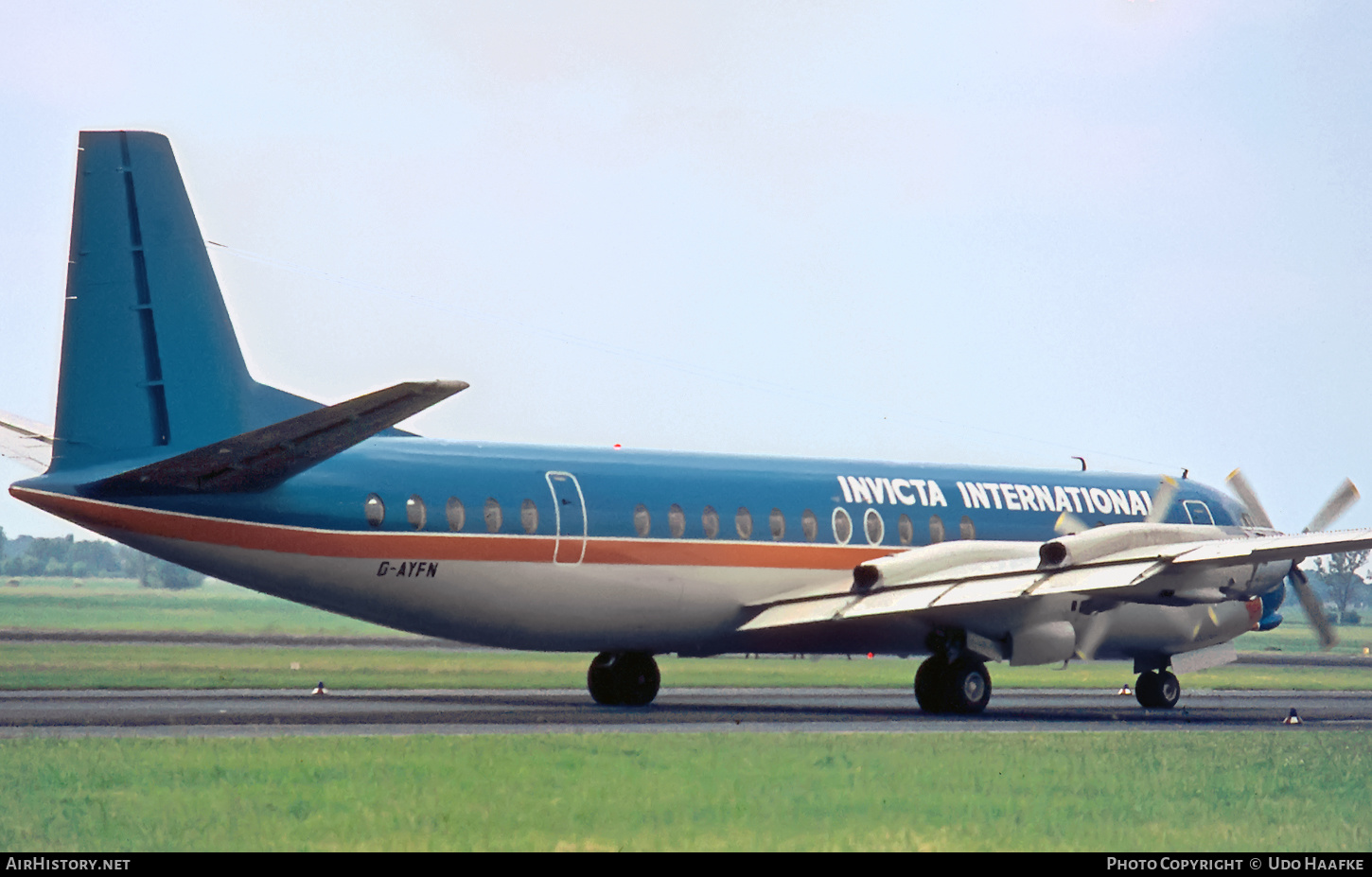 Aircraft Photo of G-AYFN | Vickers 952 Vanguard | Invicta International Airlines | AirHistory.net #455826