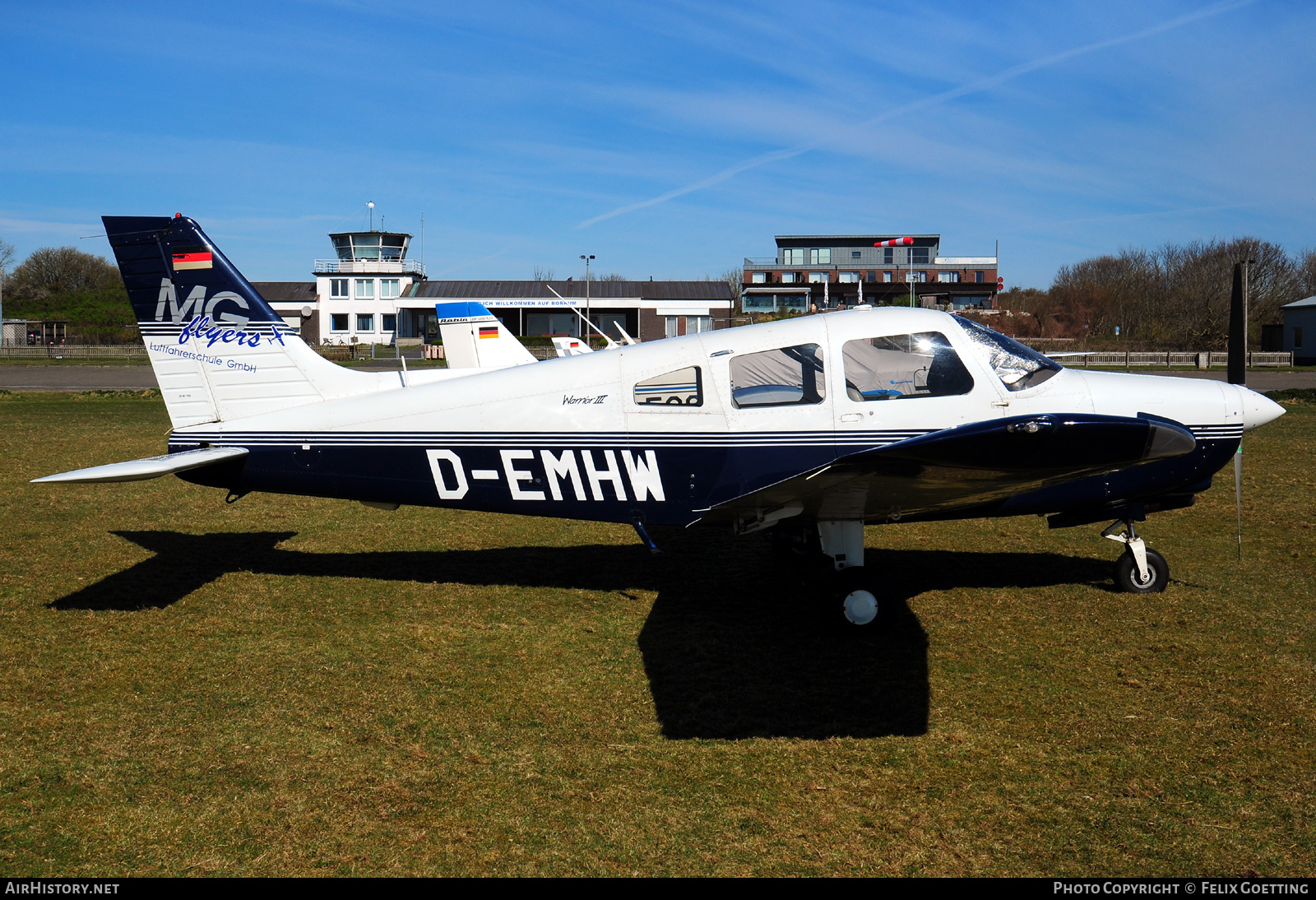 Aircraft Photo of D-EMHW | Piper PA-28-161 Warrior III | MG Flyers Luftfahrerschule | AirHistory.net #455847