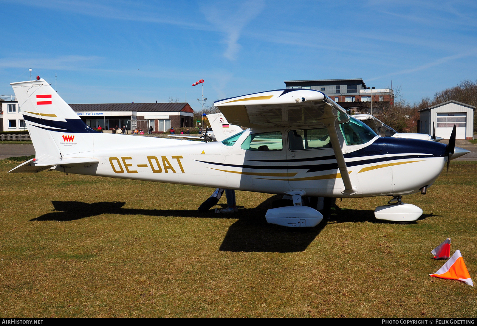 Aircraft Photo of OE-DAT | Cessna 172M Skyhawk | Airbus Flugsportgruppe Bremen | AirHistory.net #455895