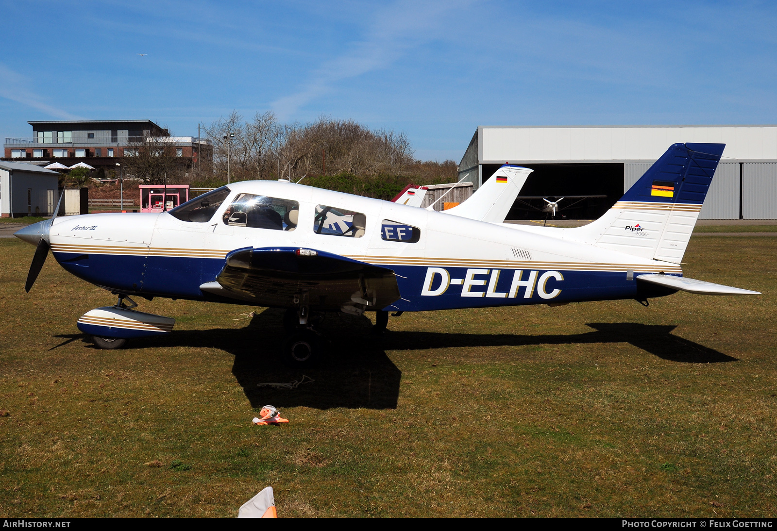 Aircraft Photo of D-ELHC | Piper PA-28-181 Archer III | AirHistory.net #455909